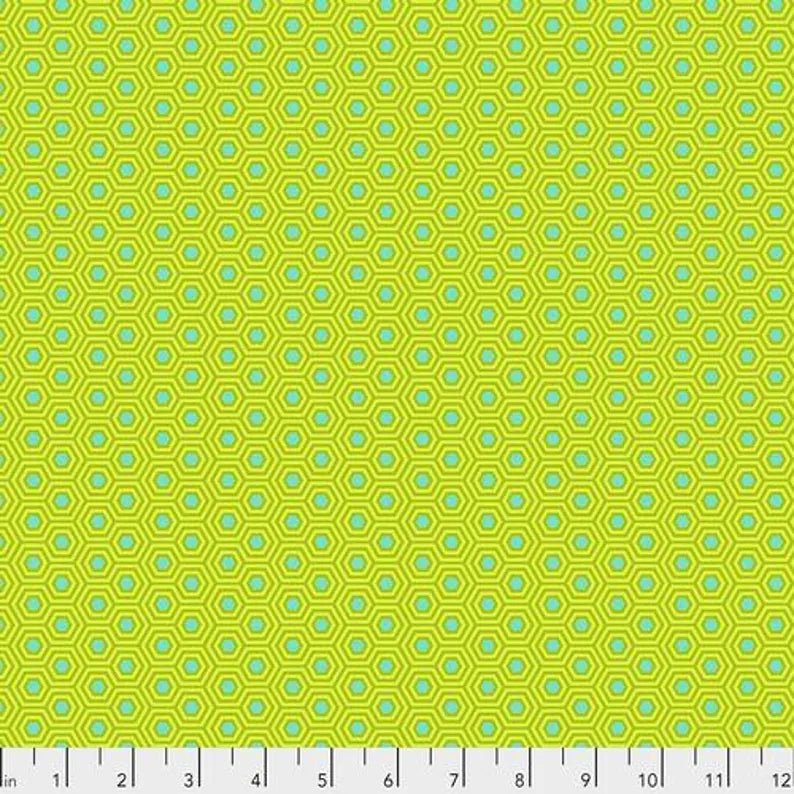 Chameleon - PWTP150 "True Colors" Tula Pink - Carole Quilting